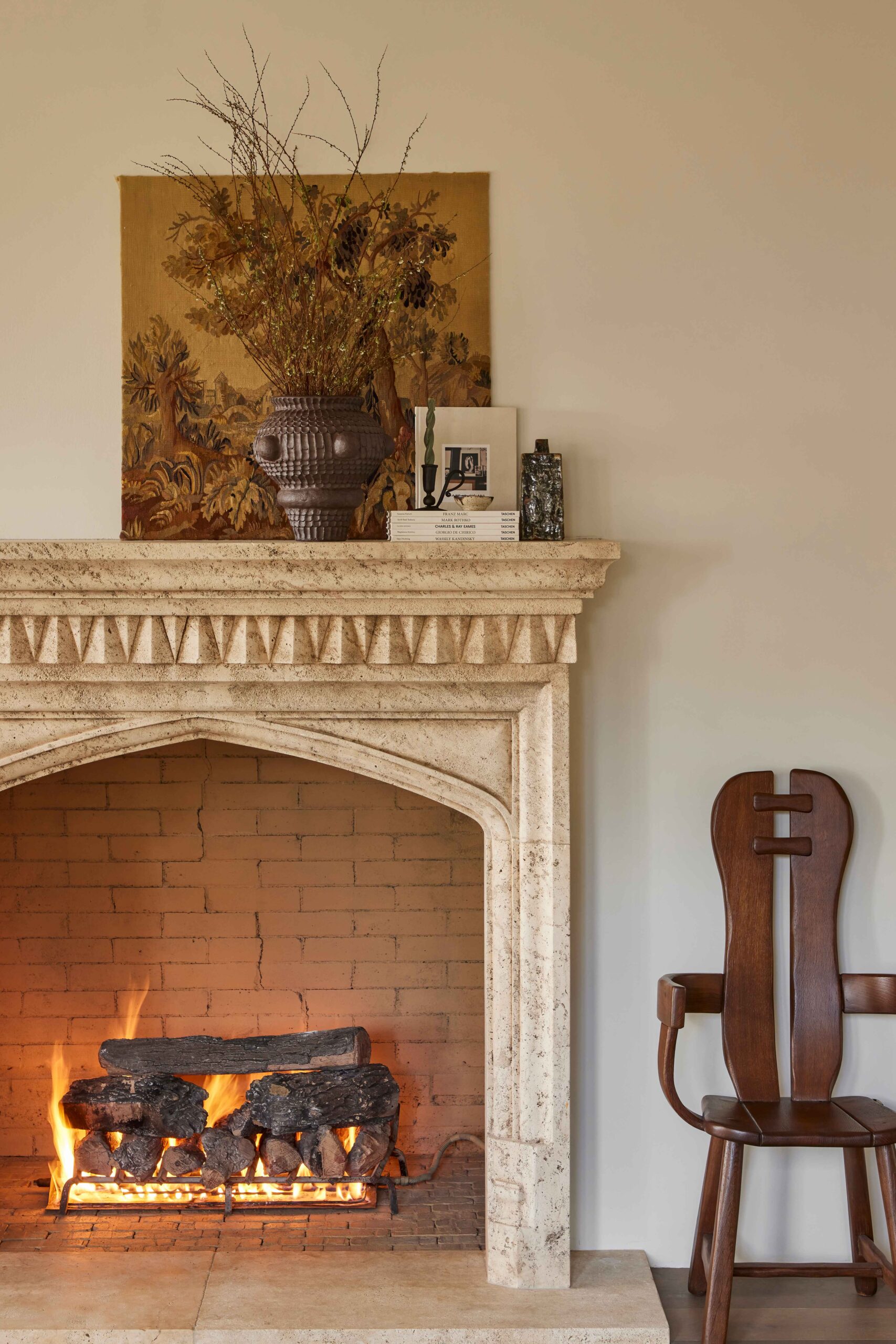 Oak Grove - Fireplace Nook