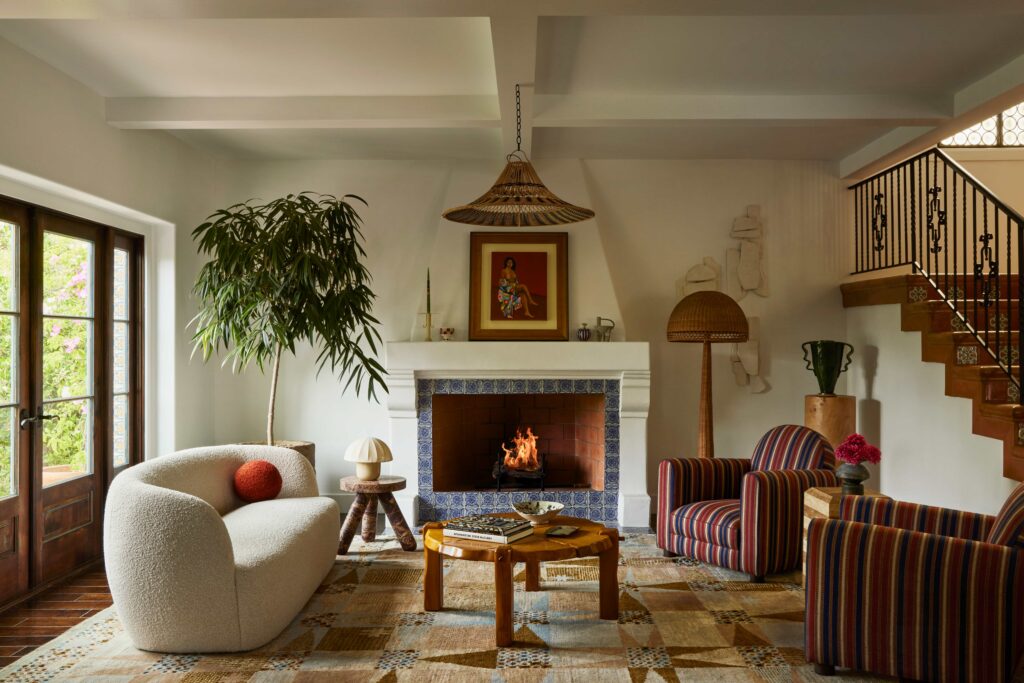 Dorothy - Living Room